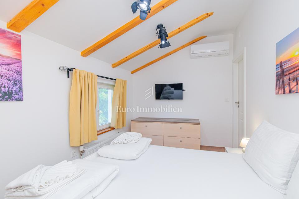 Casa in pietra con piscina - isola di Krk