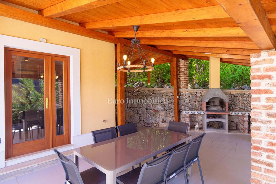 Casa in pietra con piscina - isola di Krk