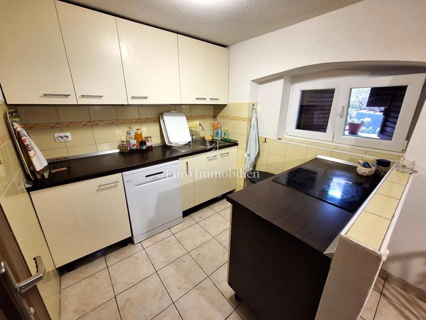 Punat - casa con vista mare, vicino al mare