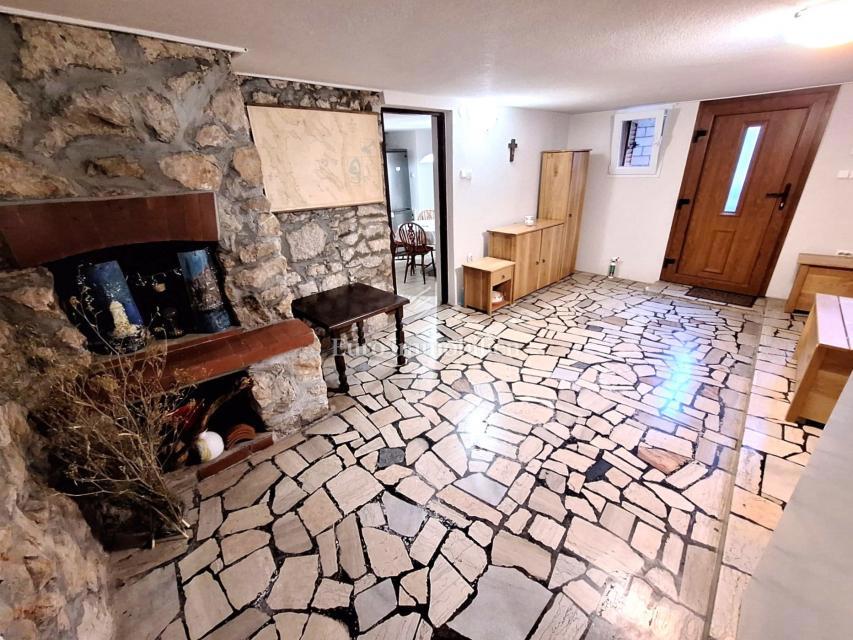 Punat - casa con vista mare, vicino al mare