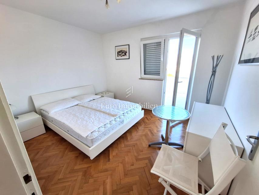 Isola di Krk, casa indipendente a 80 m dal mare