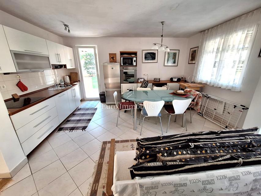 Isola di Krk, casa indipendente a 80 m dal mare