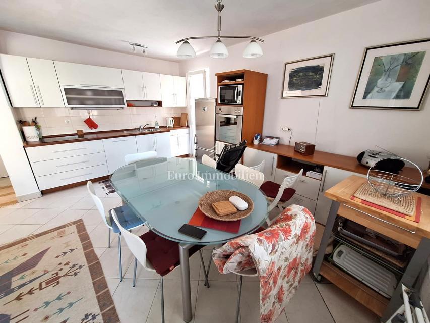 Isola di Krk, casa indipendente a 80 m dal mare