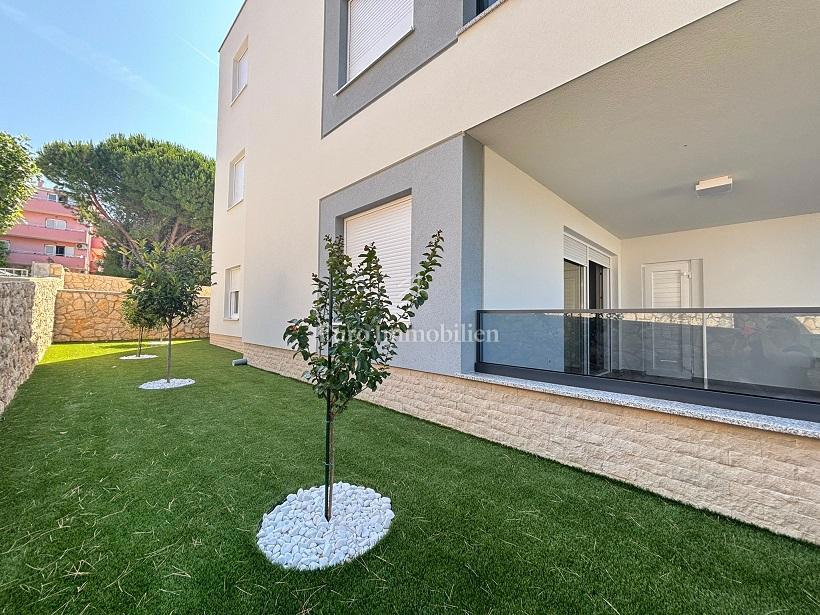 Novalja - appartamento al piano terra di un nuovo edificio