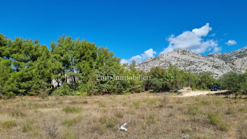 Starigrad - terreno edificabile vicino al mare