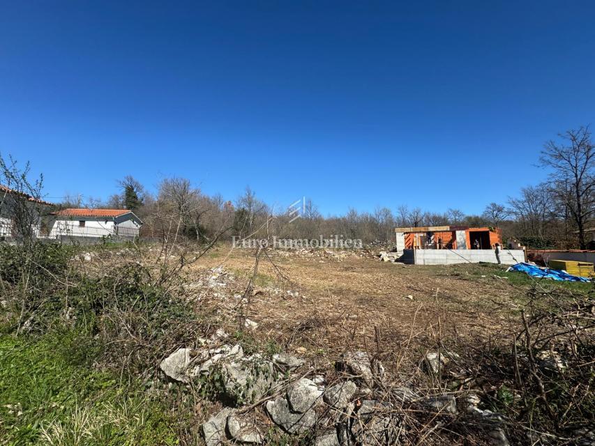 Labin - terreno edificabile 824m2