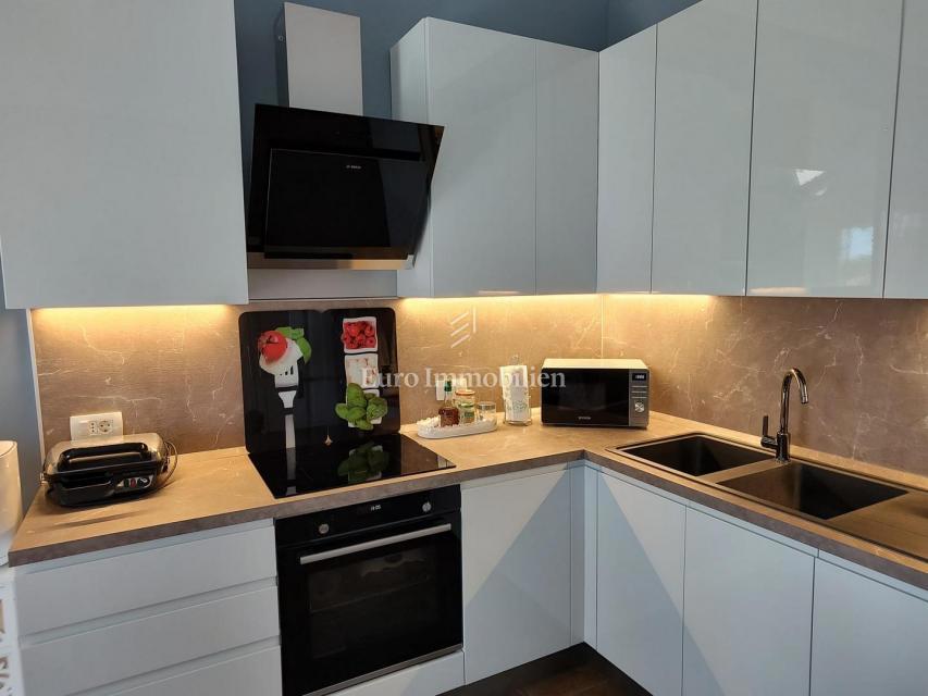 Opatija - due appartamenti con giardino, vista mare