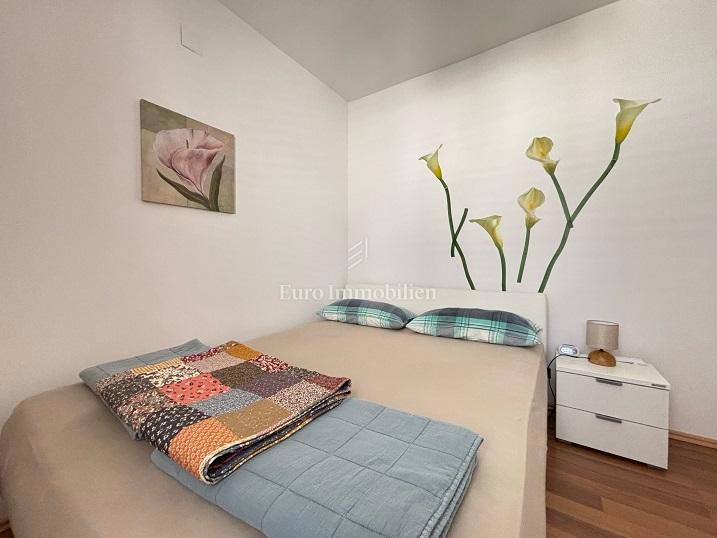 Novalja - appartamento al piano terra con ampia terrazza