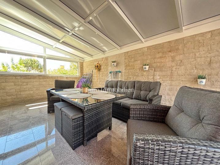 Novalja - appartamento al piano terra con ampia terrazza