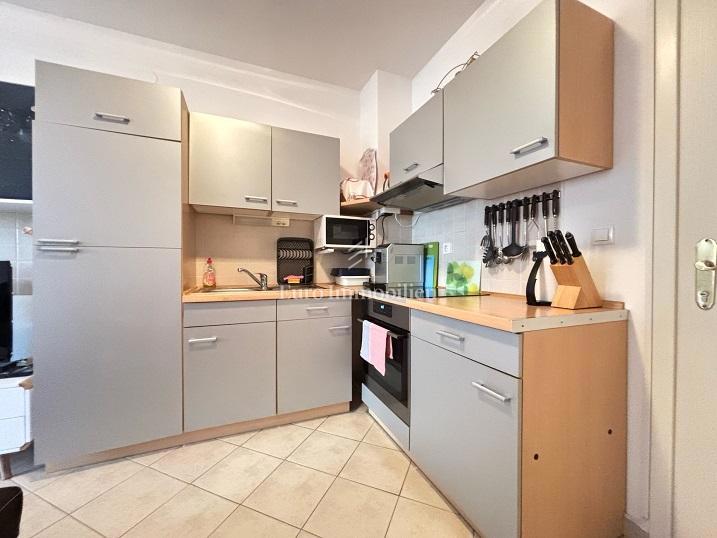 Novalja - appartamento al piano terra con ampia terrazza