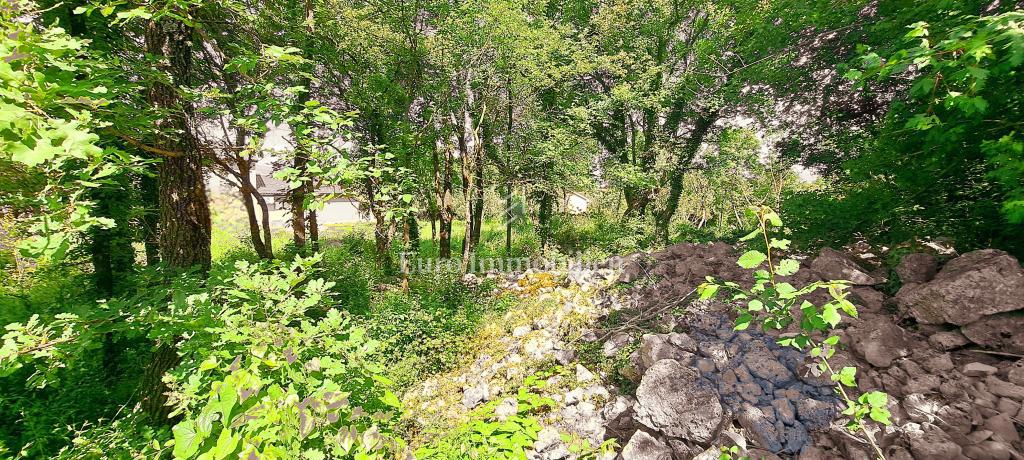 Terreno Edificabile in zona tranquilla vicino a Malinska