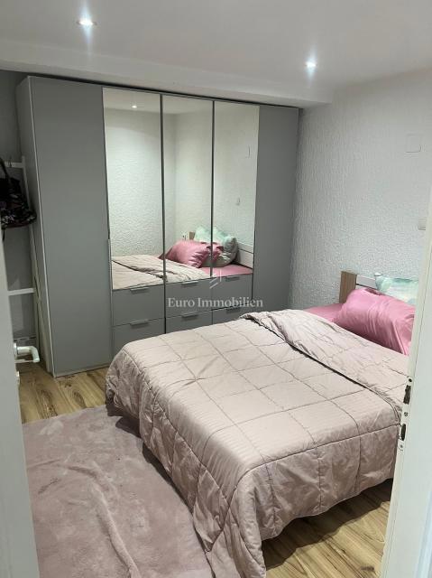 Malinska - grande casa con vista mare, potenziale!