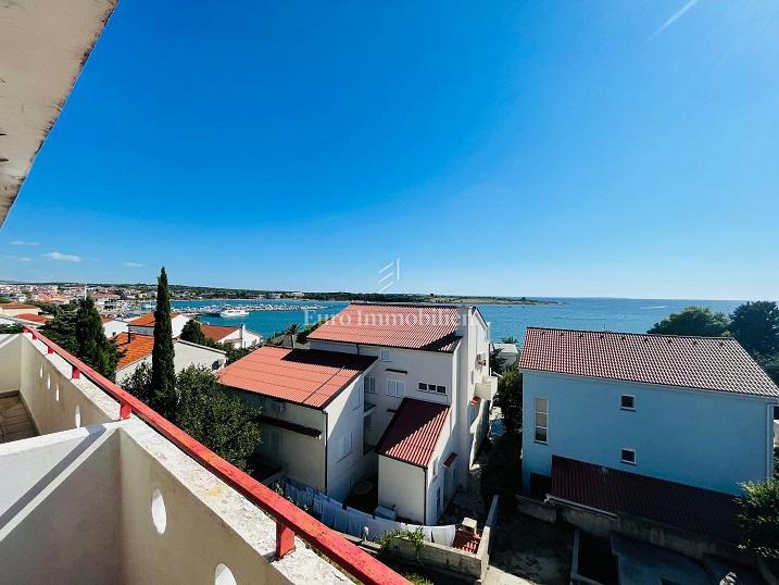 Novalja - casa con 7 appartamenti e vista mare