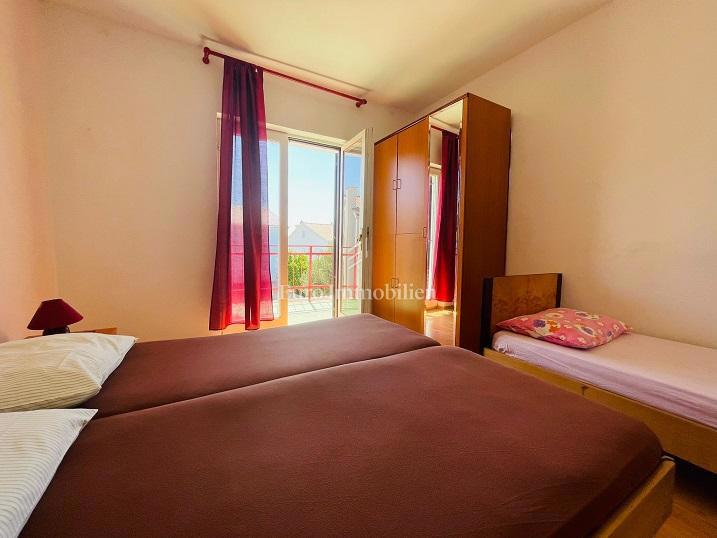 Novalja - casa con 7 appartamenti e vista mare