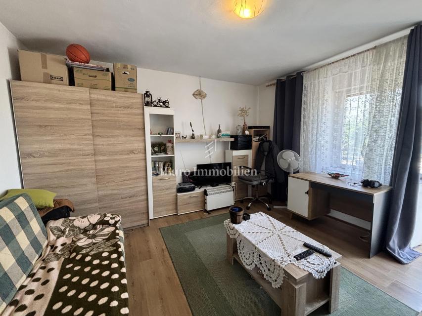 Kostelj - casa con giardino paesaggistico