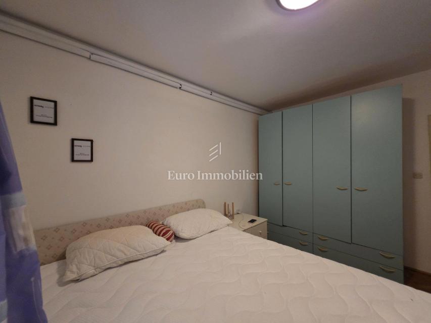 Crikvenica - casa con quattro appartamenti in posizione privilegiata