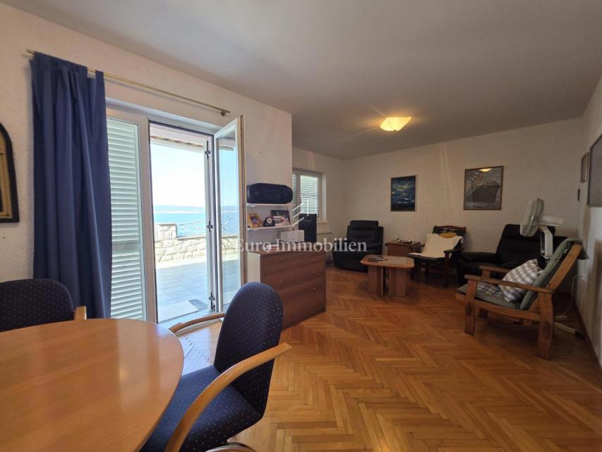 Crikvenica - casa con quattro appartamenti in posizione privilegiata