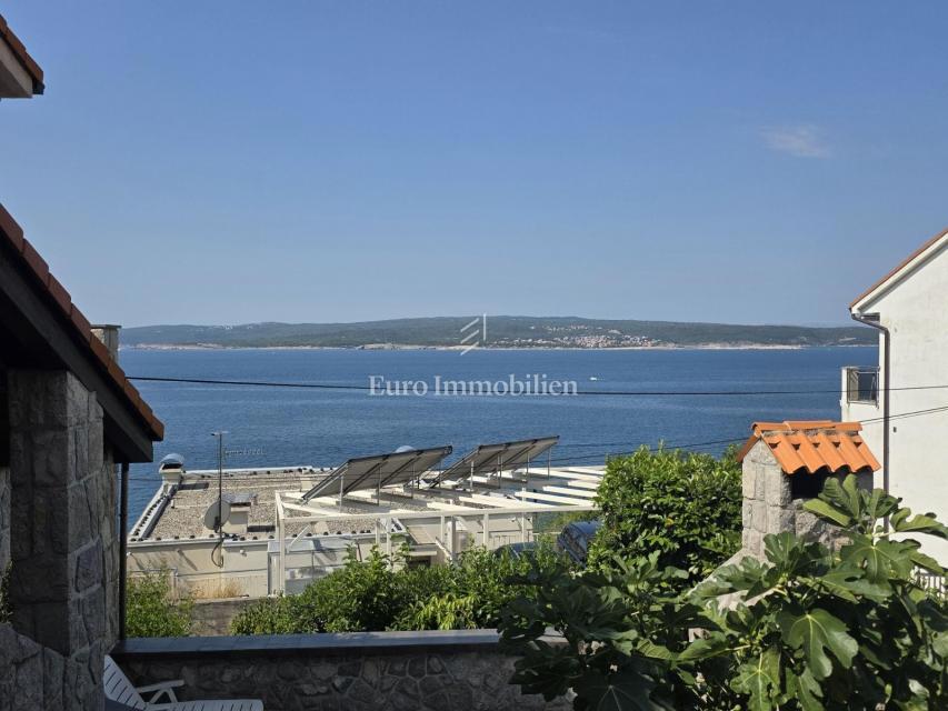 Crikvenica - casa con quattro appartamenti in posizione privilegiata