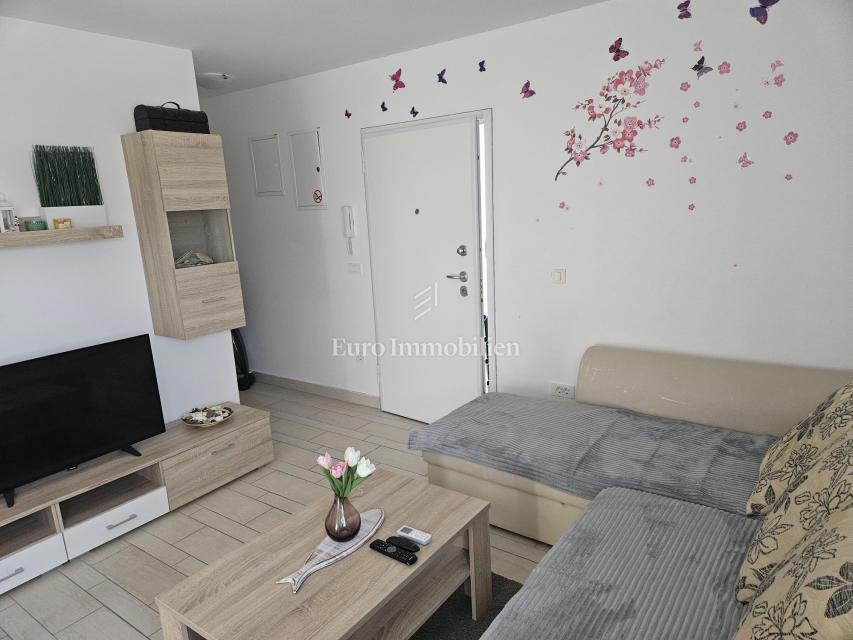 Appartamento con balcone vicino al mare