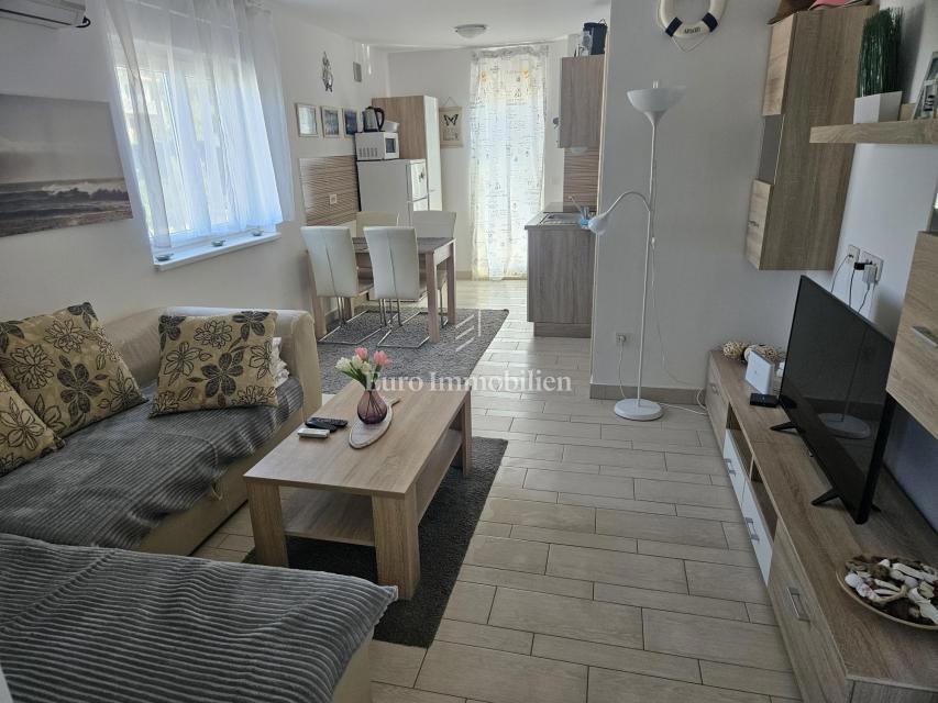 Appartamento con balcone vicino al mare