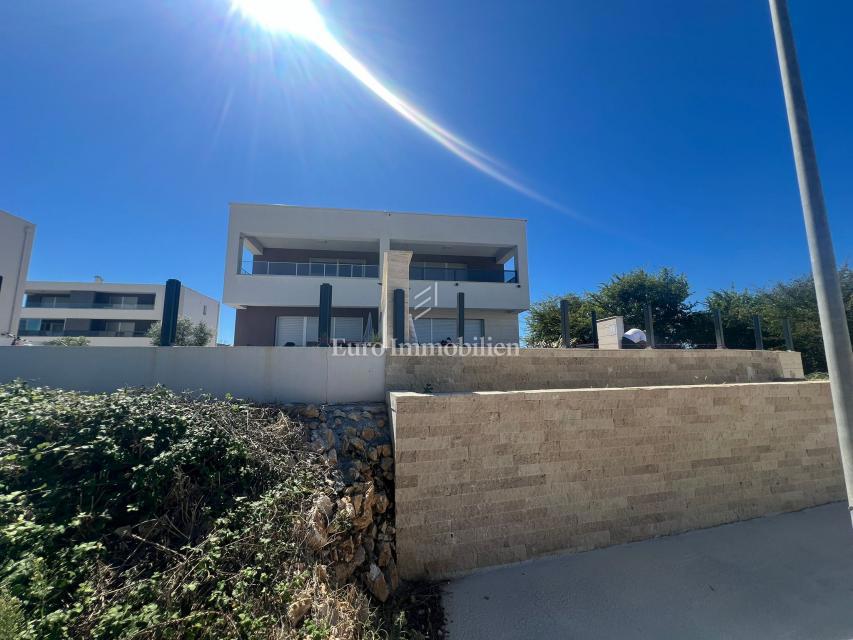 Nin - casa con piscina vicino al mare