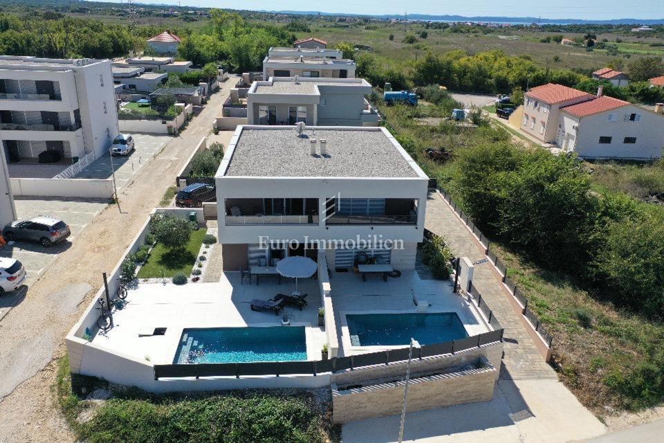 Nin - casa con piscina vicino al mare