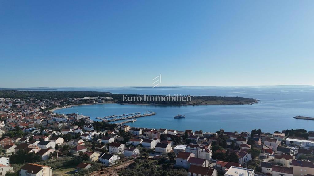 Novalja - nuovo edificio con 6 appartamenti, vicino alla spiaggia