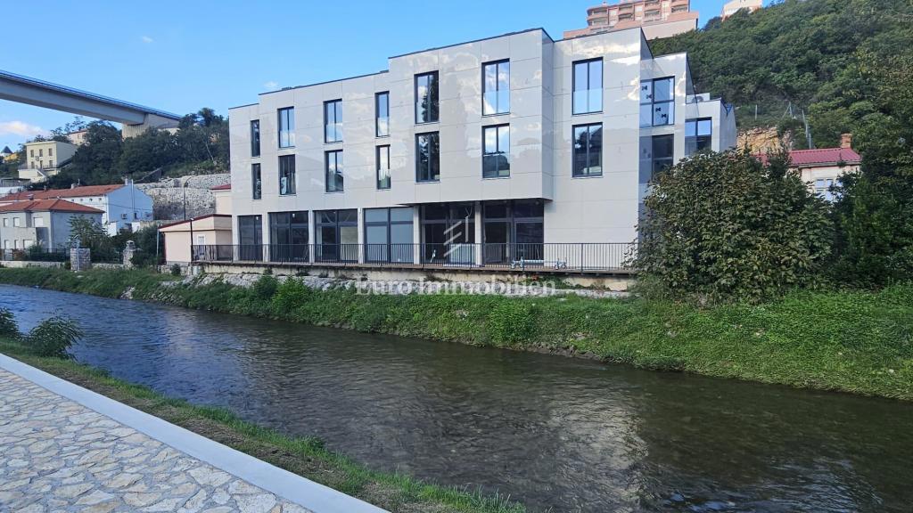 Appartamento recentemente ristrutturato nel centro di Crikvenica