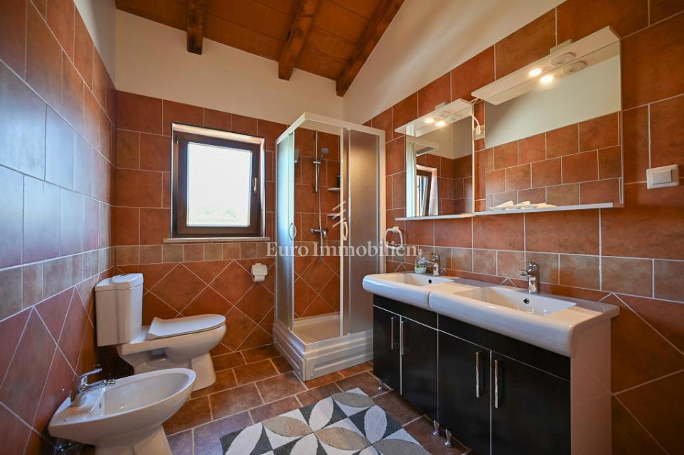 Istria, Visinada – Casa indipendente con piscina