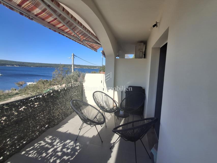 Appartamento in prima fila al mare, Vrulje – Kruševo