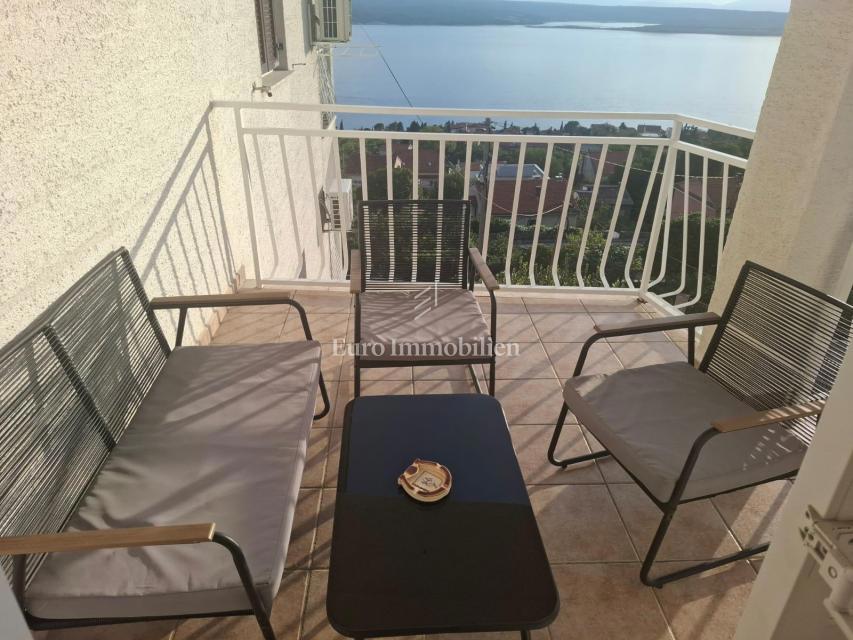 Dramalj, Appartamento con balcone e vista mare