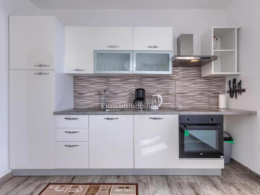 Ampia Casa Familiare con Piscina vicino a Labin