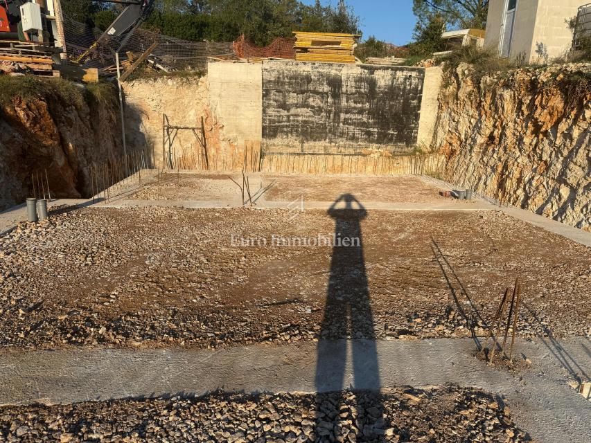 Terreno edificabile a 80 m dal mare, Isola di Molat