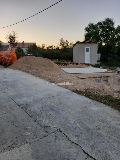 Terreno edificabile a 80 m dal mare, Isola di Molat