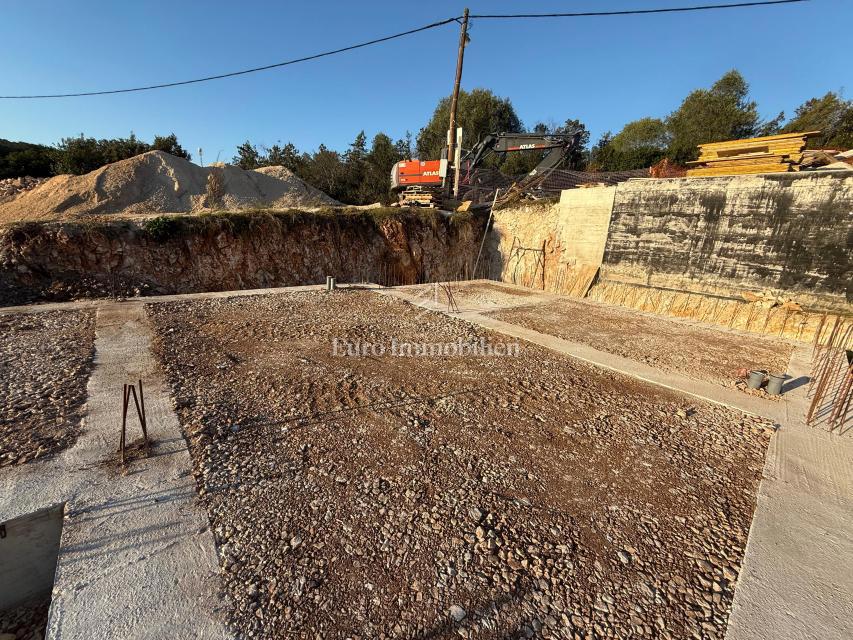 Terreno edificabile a 80 m dal mare, Isola di Molat