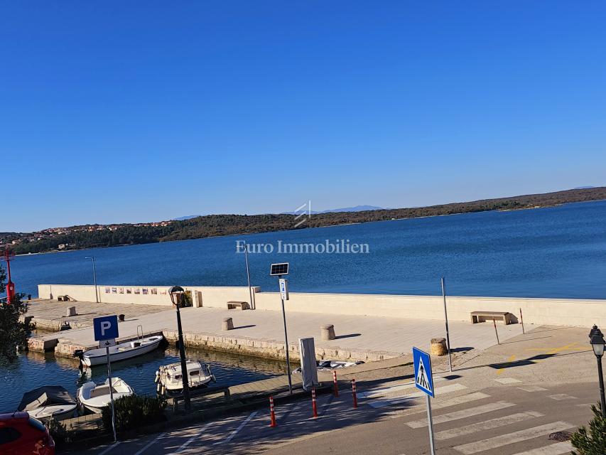 Casa d’epoca in posizione fantastica – fronte mare, Klimno