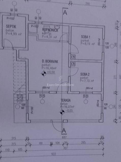 Casa con due unità abitative a 230 m dal mare
