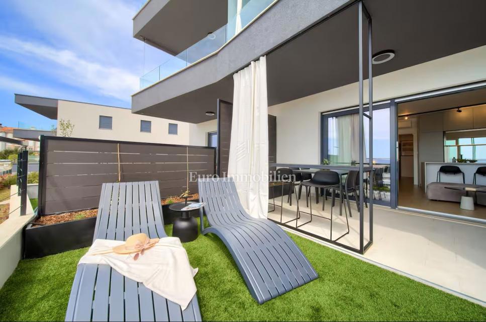 Città di Krk, appartamento arredato al piano terra