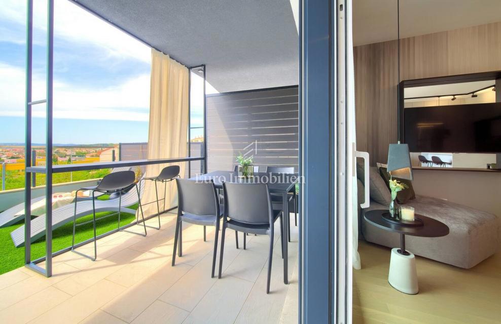 Città di Krk, appartamento arredato al piano terra