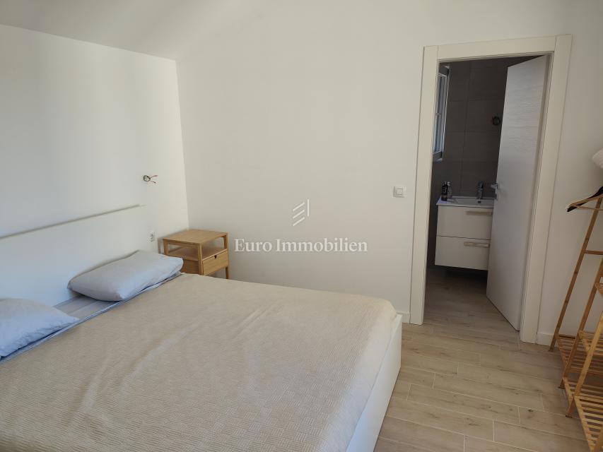 Bilocale nuovo con vista mare