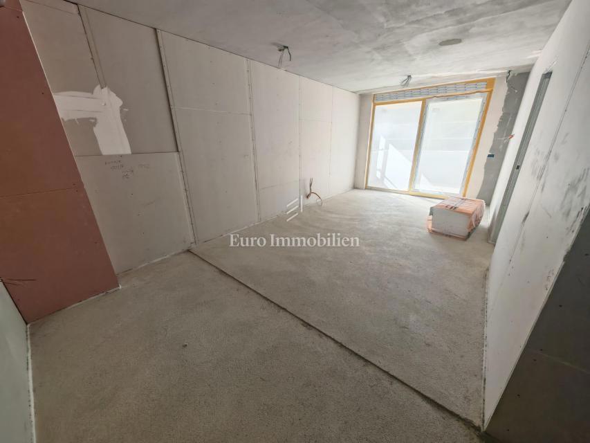 Centro di Senj, Nuova costruzione, Piano rialzato