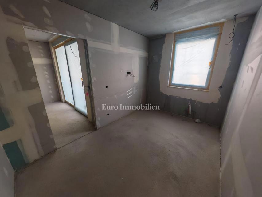 Centro di Senj, Nuova costruzione, Piano rialzato