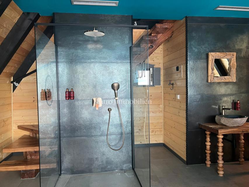 Ravna Gora  Kupjak, casa con piscina e area wellness