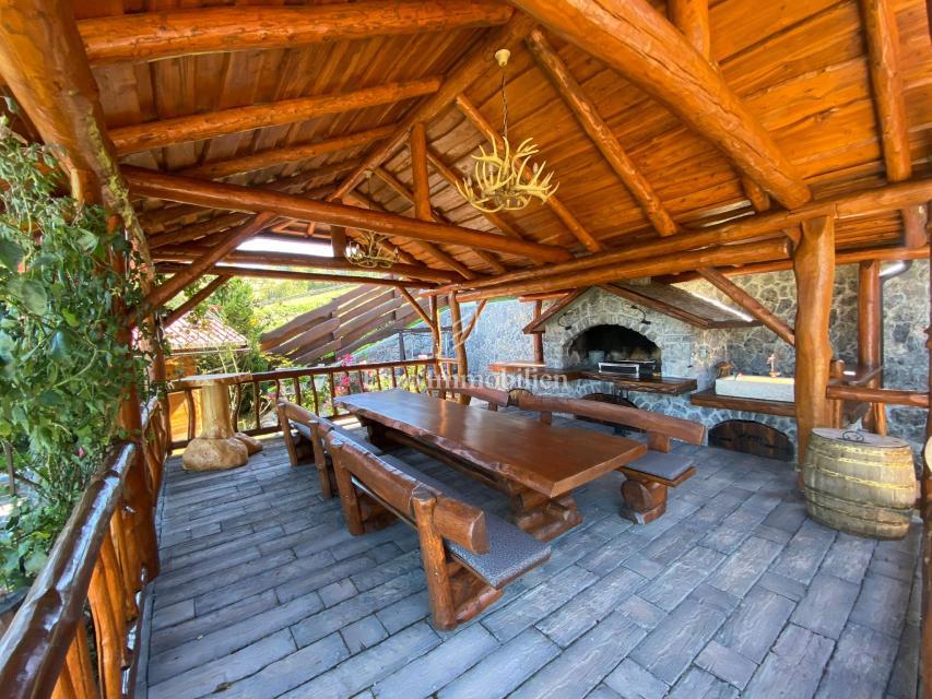 Ravna Gora  Kupjak, casa con piscina e area wellness