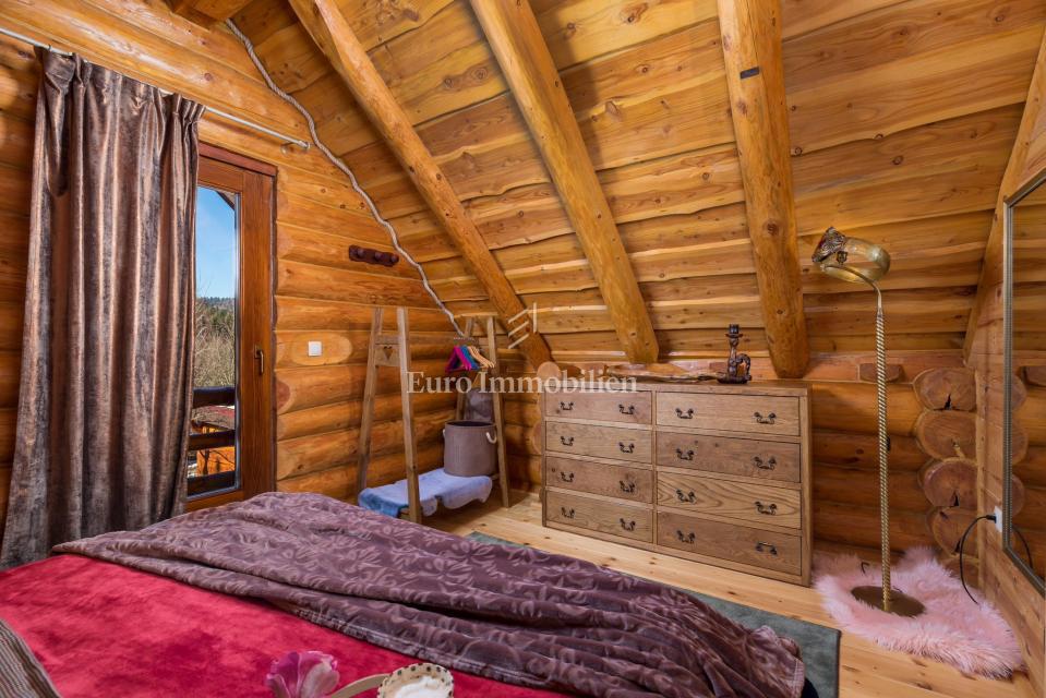 Ravna Gora  Kupjak, casa con piscina e area wellness