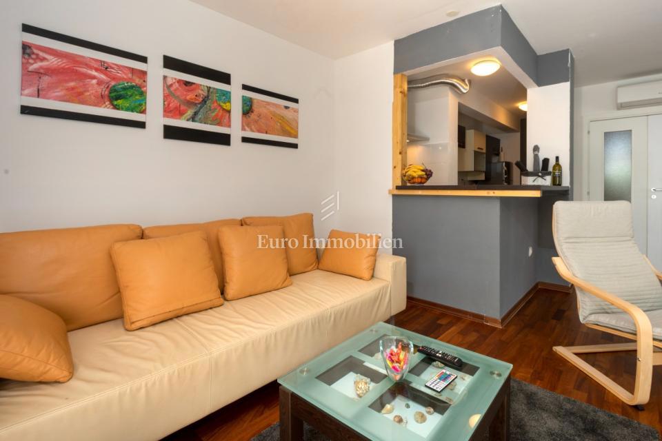 Appartamento al piano terra con ampio giardino e piscina - Parenzo