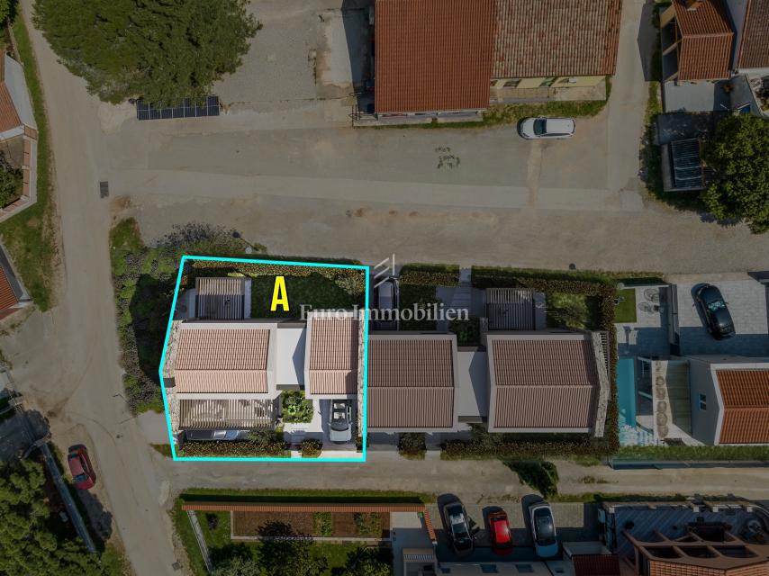 Istria – terreno edificabile con vista mare e permesso