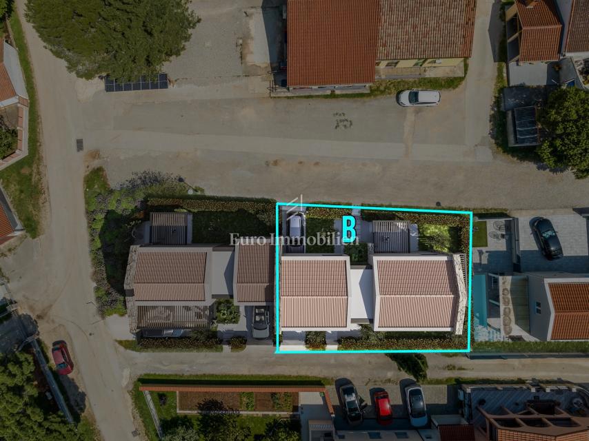 Istria – terreno edificabile con vista mare e permesso