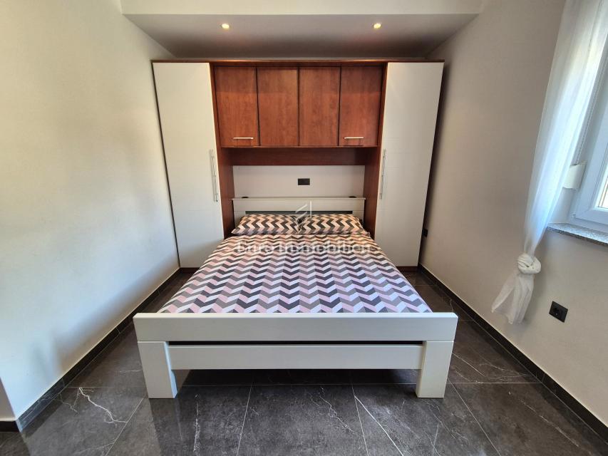 Casa indipendente con piscina