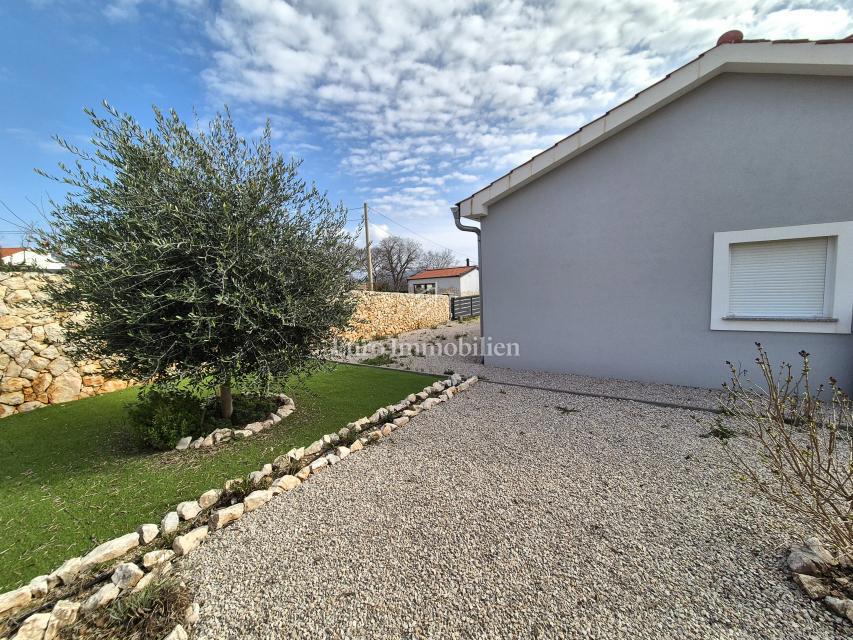 Casa indipendente con piscina